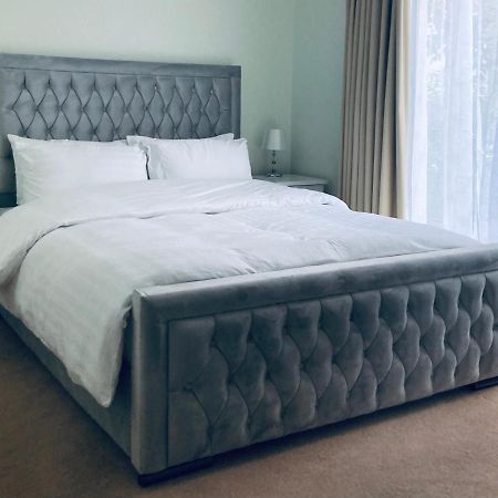 בלפסט Ormeau Road Stylish Double Bedroom Luxury Apartment מראה חיצוני תמונה