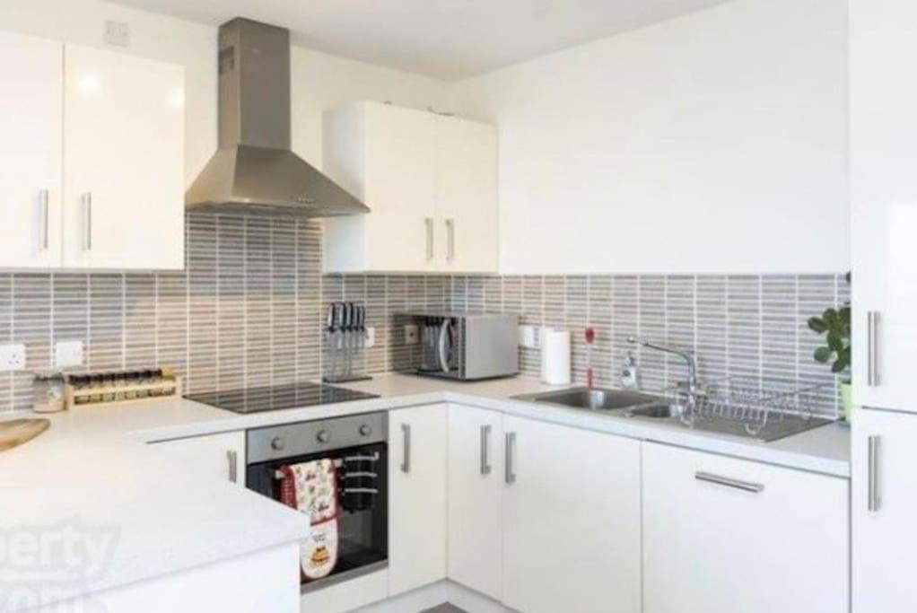 בלפסט Ormeau Road Stylish Double Bedroom Luxury Apartment מראה חיצוני תמונה