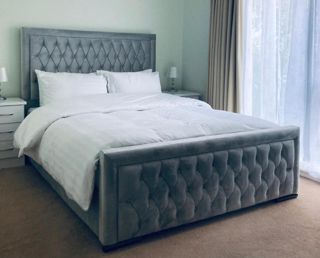 בלפסט Ormeau Road Stylish Double Bedroom Luxury Apartment מראה חיצוני תמונה